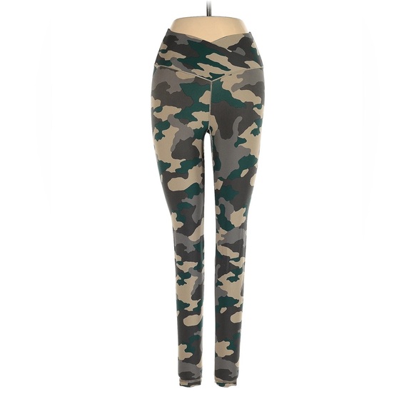 aerie Pants - Offline by Aerie Women’s Camo Crossover 7/8 Leggings Size Medium